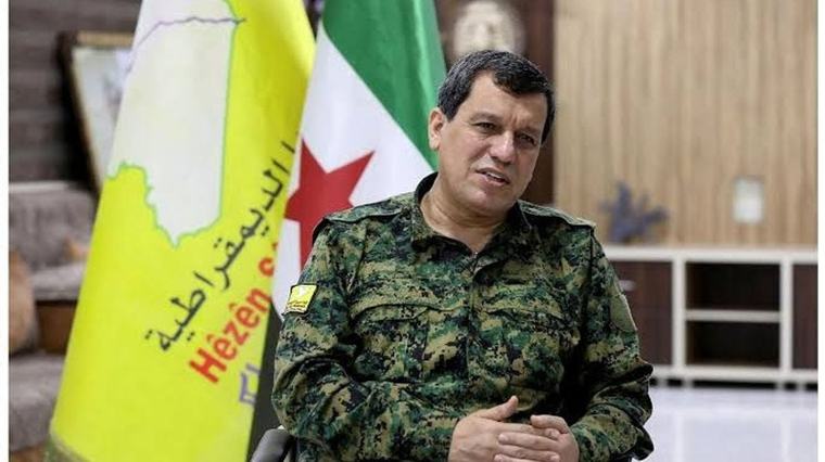 مظلوم عبدي يعلن حل «قسد» والإدارة الذاتية واندماجهما في مؤسسات الدولة السورية