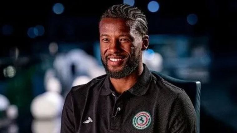 الاتحاد يضم الهولندي جورجينيو فينالدوم في صفقة انتقال حر لموسم واحد