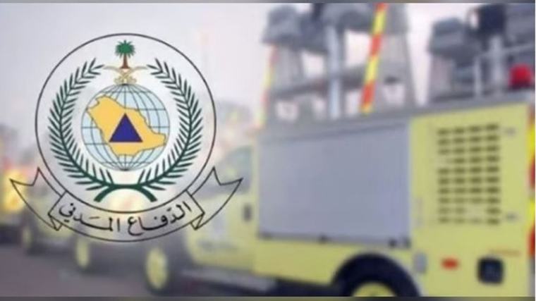الدفاع المدني يخمد حريقًا في مبنى غير مأهول في جدة