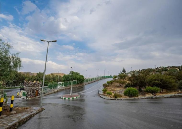 أمطار غزيرة متوقعة على عسير وجازان حتى التاسعة مساءً