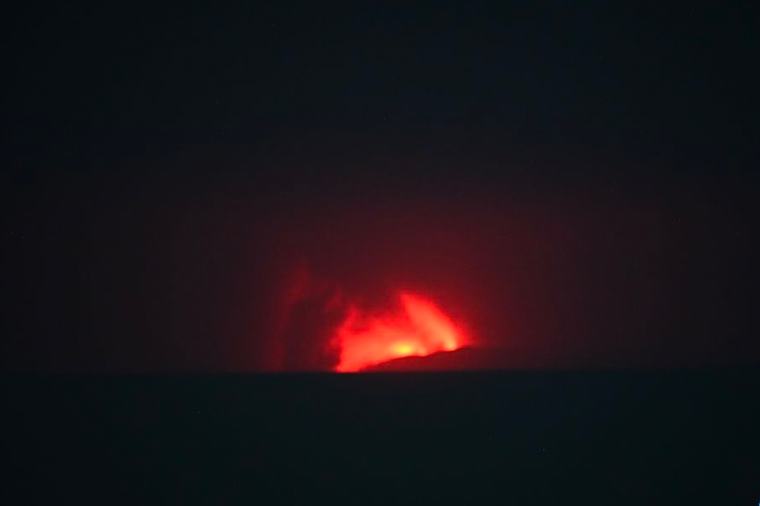 Indonesia’s main airport suspends operations after volcanic eruption